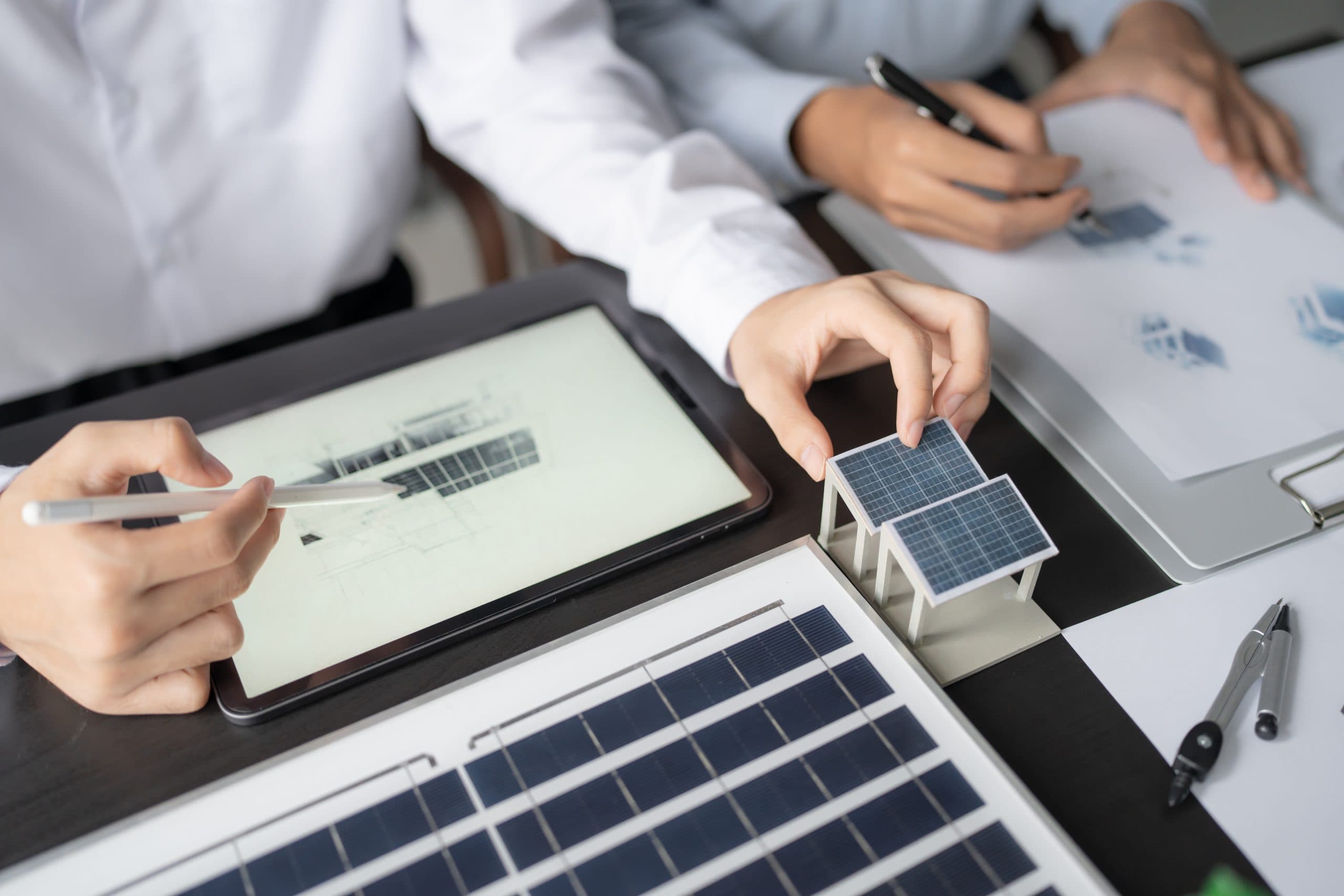 Solar sales software features that actually move the needle